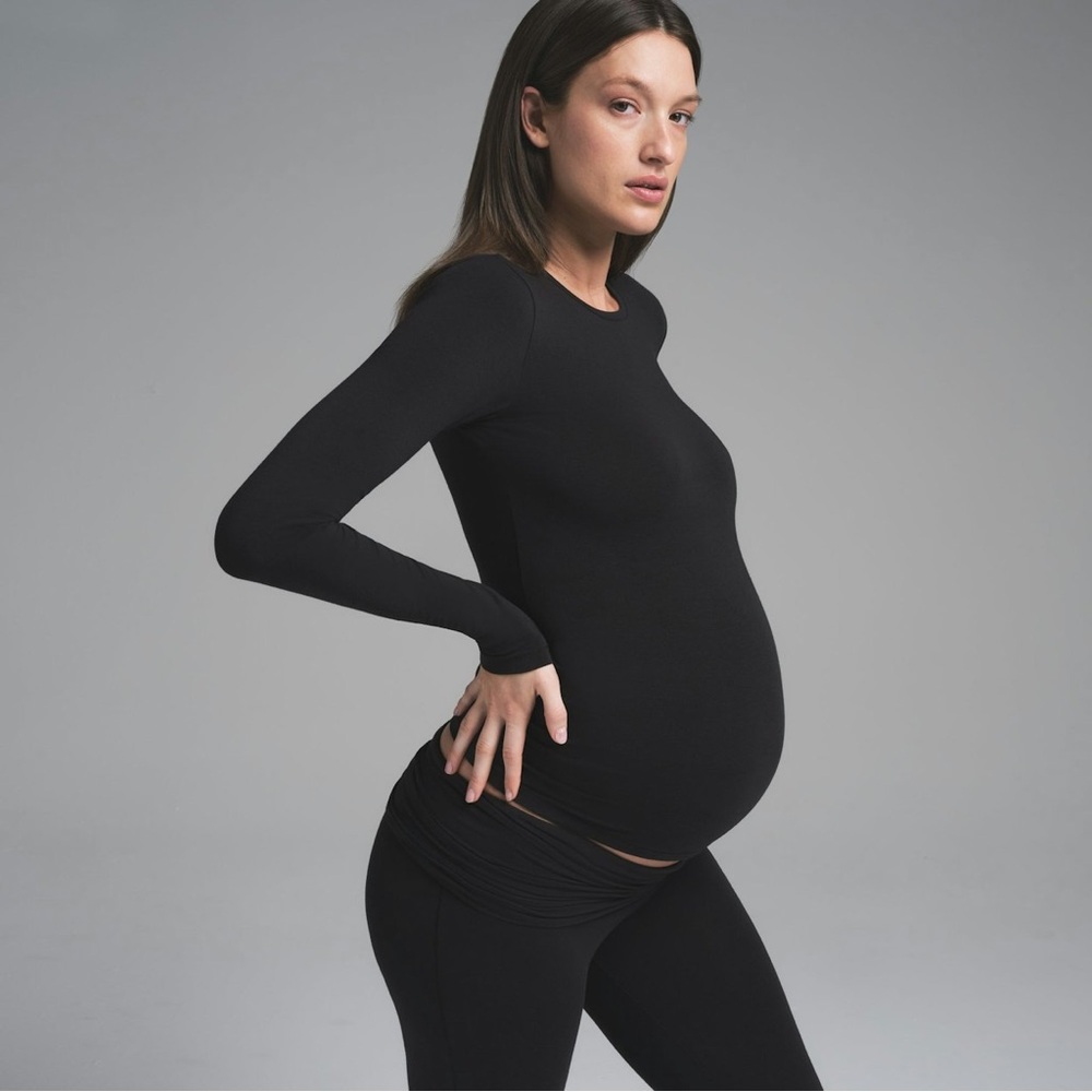 SKIMS Maternity Long Sleeve Shirt Sz M